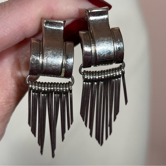 Vintage 1940 50 Retro Art Deco Silver Dangle Mobwife screw back Earrings